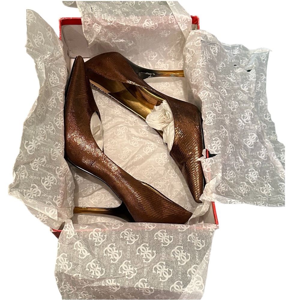 Guess by Marciano Bronze Metallic Leather Stilettos Size 8.5 - Picture 13 of 13